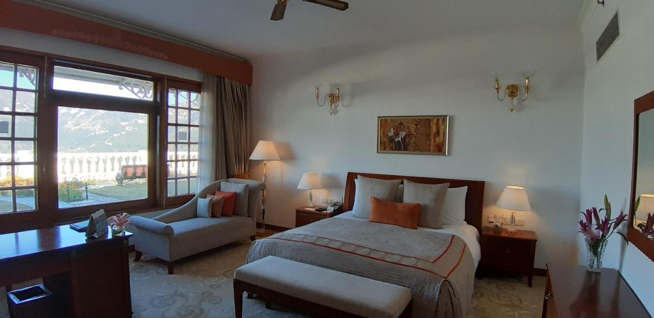 Готель Jaypee Residency Manor Масурі Екстер'єр фото