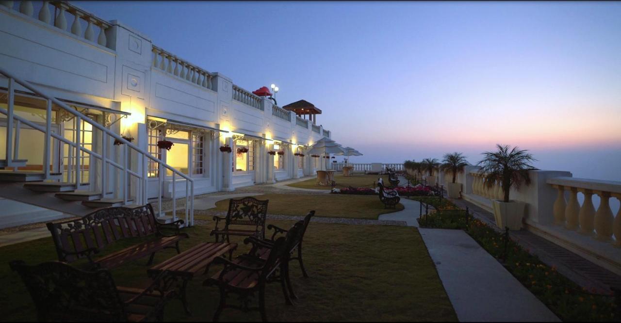 Готель Jaypee Residency Manor Масурі Екстер'єр фото